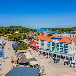 Koral Hotell