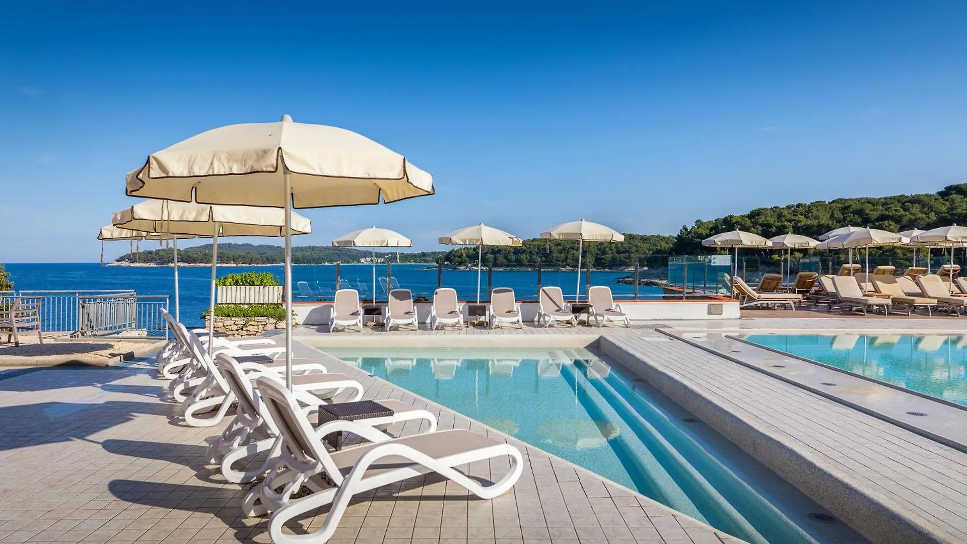 Horizont Resort Pula 2*,  Kroatien